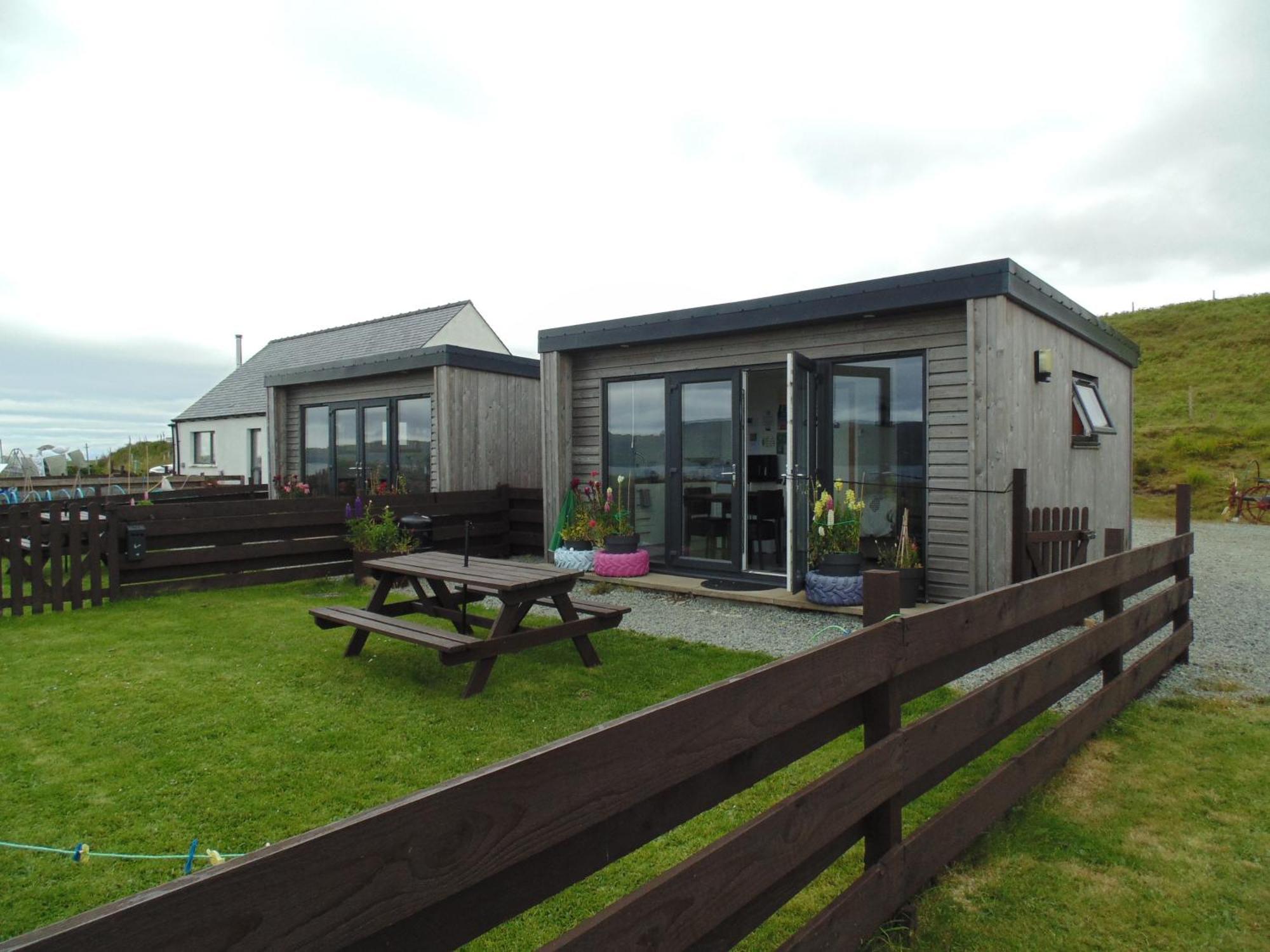 Lampay Chalets Dunvegan  Bagian luar foto